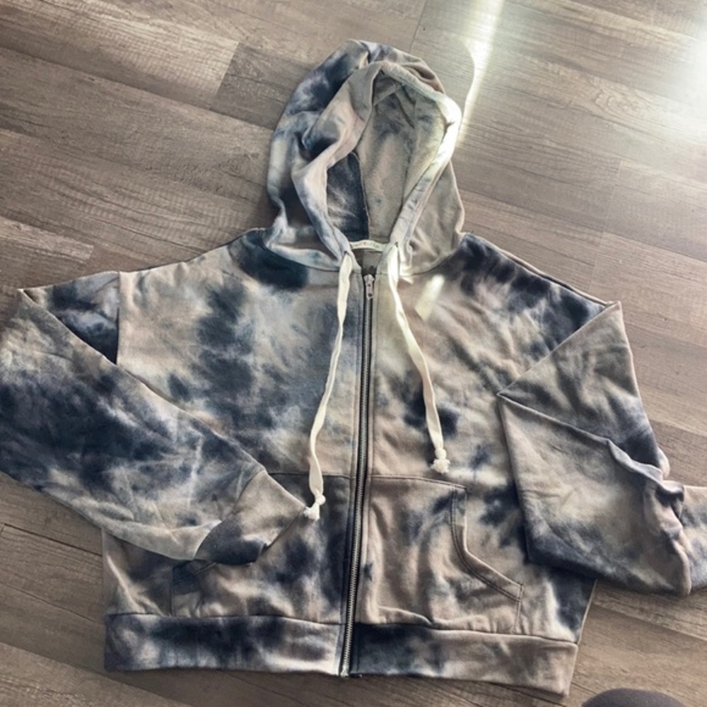 NWOT tie dye hoodie